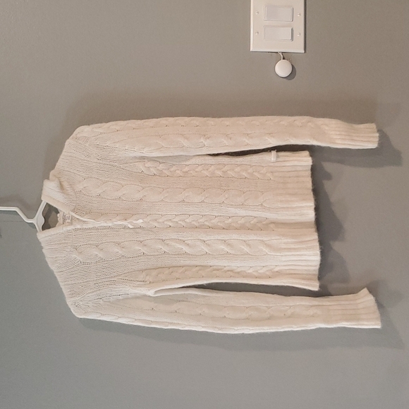 American Eagle Outfitters Sweaters - American Eagle Super Soft Cable Knit Sweater